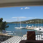 Apartment Nera Tisno