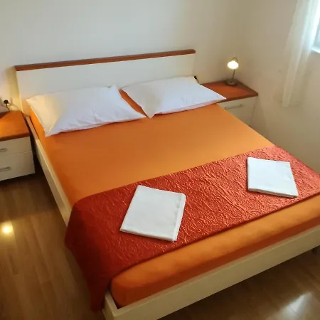 Nera Apartamento Tisno