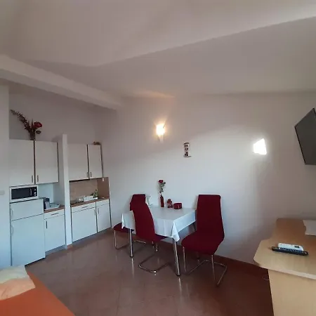 Nera Apartamento Tisno