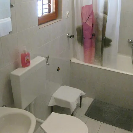 Nera Apartamento Tisno