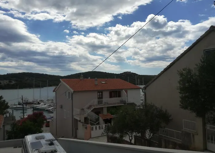 Nera Apartment Tisno