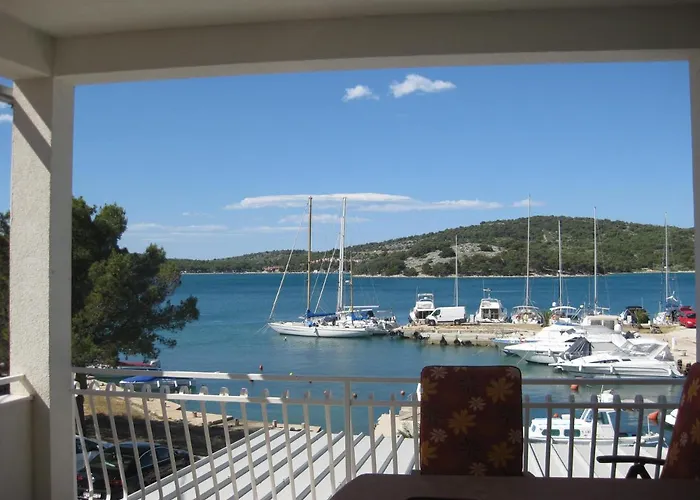 Apartment Nera Tisno